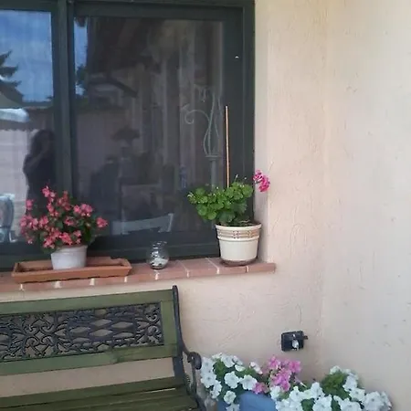 فندق مبيت وإفطار Club Collina Di Gioia *